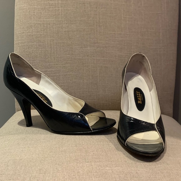 Vintage Bally France Navy Peep Toe Heels - Picture 2 of 10